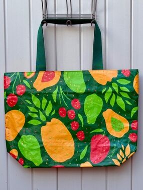 NWT Foodland Hawaii Exclusive Tyvek Tropical Fruit Large Travel Beach Tote Bag